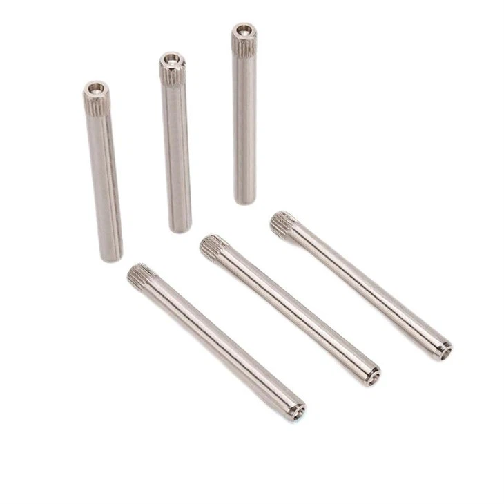 Kichik metall tirnoqli pin